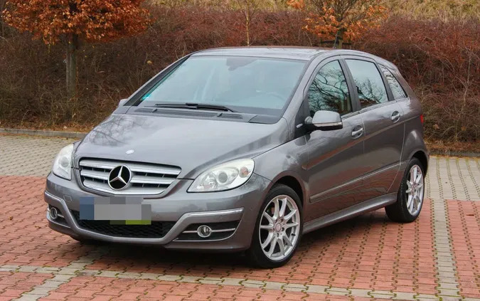 samochody osobowe Mercedes-Benz Klasa B cena 27900 przebieg: 168000, rok produkcji 2010 z Wałbrzych